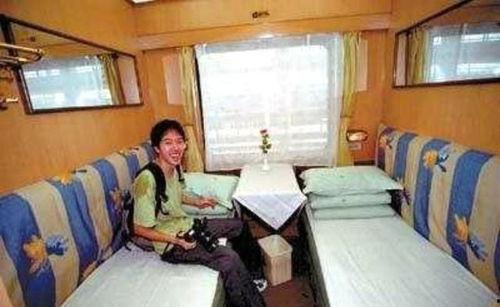 國產(chǎn)軟臥高鐵視頻